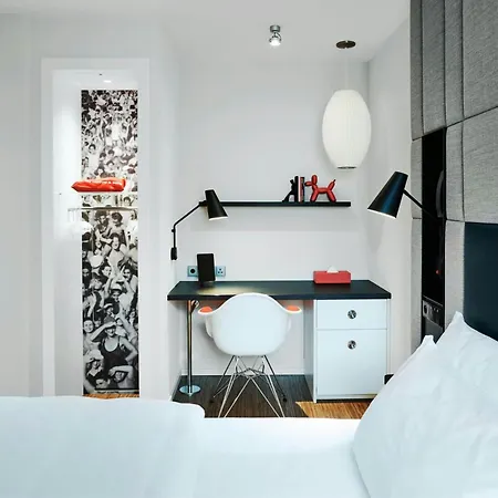 Citizenm Champs-elysees Hotel