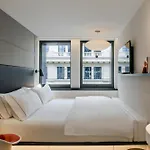 호텔 Citizenm Champs-elysees 4*