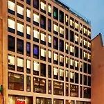 Citizenm Champs-elysees Hotel