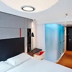 Hotel Citizenm Champs-elysees 4*