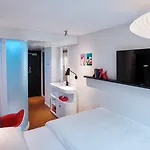 Citizenm Champs-elysees 4*