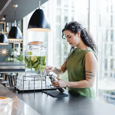 Citizenm Champs-elysees 4*