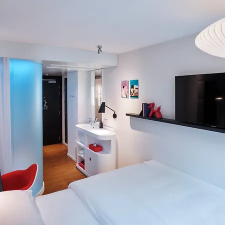 Citizenm Champs-elysees 4*
