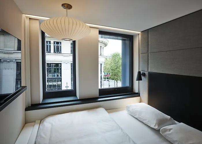 מלון Citizenm Champs-elysees 4*