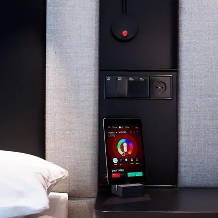 Citizenm Champs-élysées Hotel 4*
