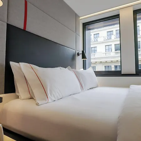Citizenm Champs-elysees Hotel